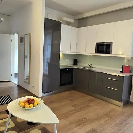 Apartment Neptun Old Town By Triapart